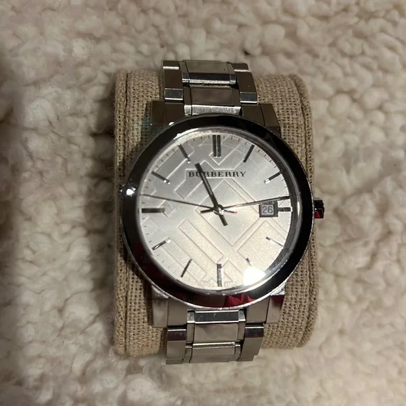 Burberry | Accessories | Womens Burberry Watch L | Poshmark display picture 3